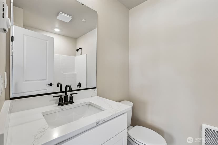 Property photo for 8927 172nd Street NE, Arlington photo 18