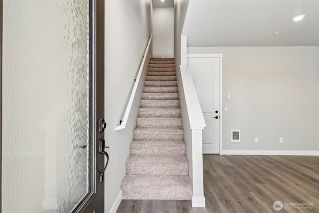 Property photo for 8927 172nd Street NE, Arlington photo 2