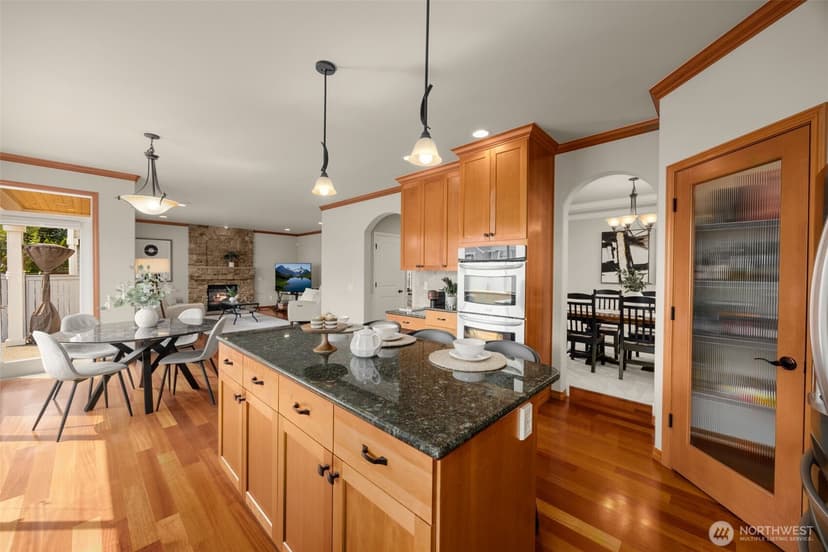 Property photo for 4004 215th Street SE, Bothell photo 13