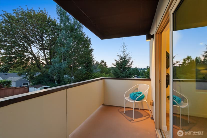 Property photo for 1018 NE 103rd Street, Seattle photo 24