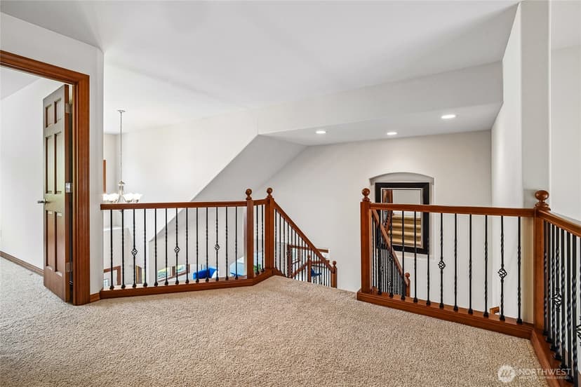Property photo for 1408 180th Avenue E, Lake Tapps photo 17