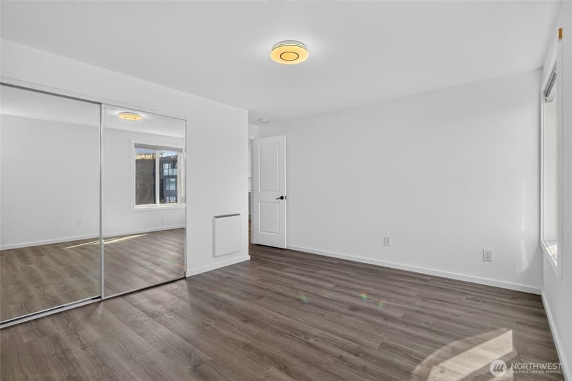 Property photo for 733 S Lake St #209, Kirkland photo 13