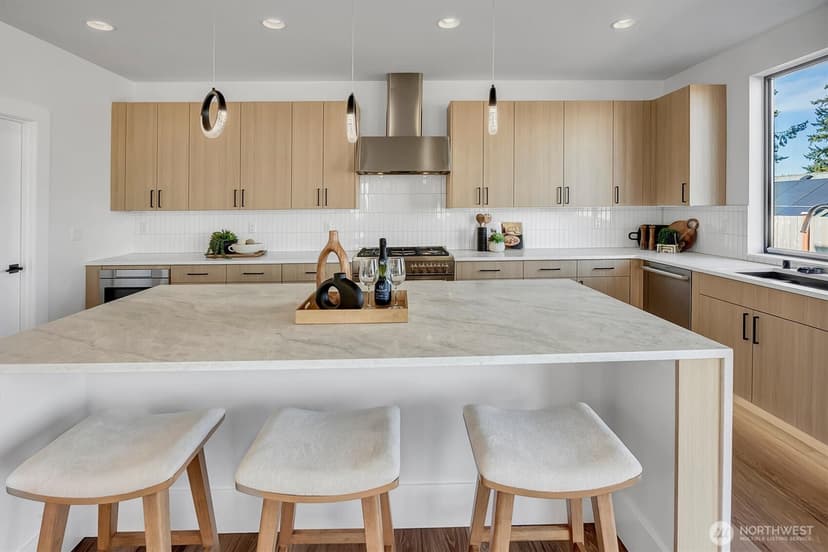 Property photo for 16215 Simonds Road NE, Kenmore photo 15
