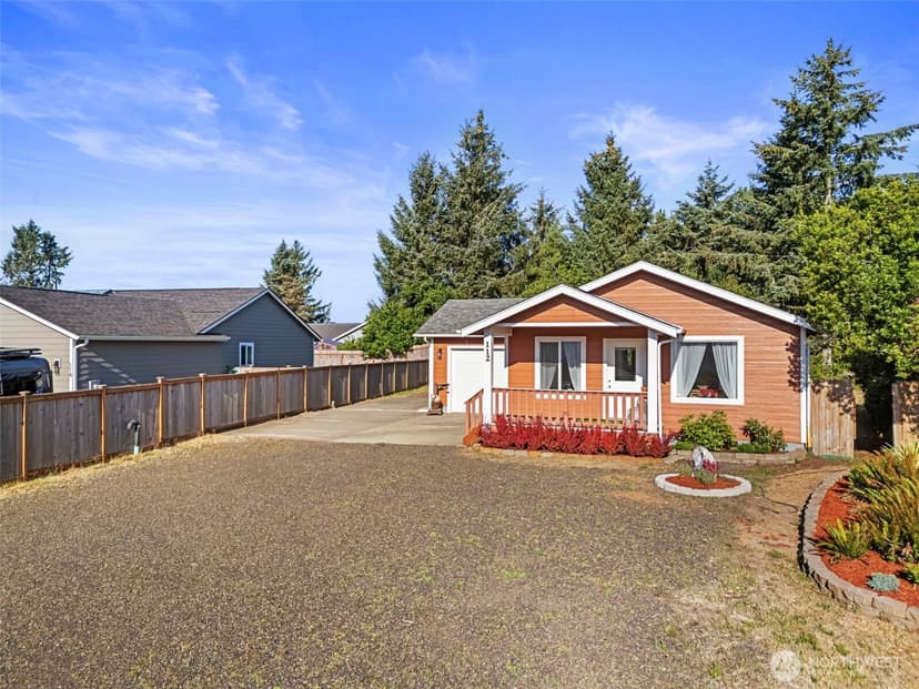 Property photo for 112 Seagate Street SW, Ocean Shores photo 4