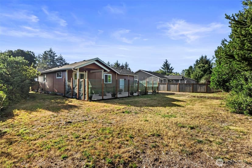 Property photo for 112 Seagate Street SW, Ocean Shores photo 38
