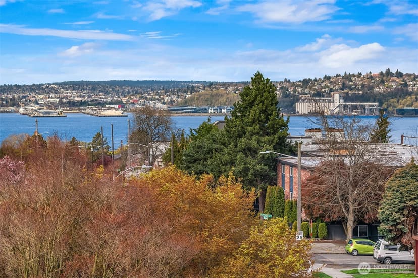 Property photo for 1633 California Avenue SW #B, Seattle photo 33