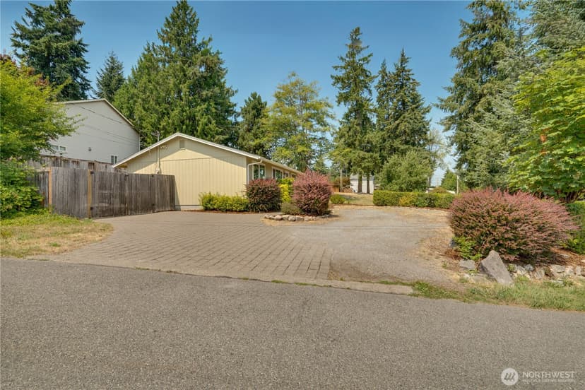 Property photo for 20643 Church Lake Drive E, Bonney Lake photo 27