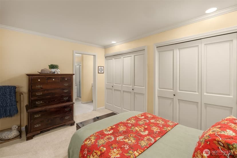 Property photo for 807 Lake Street S #301, Kirkland photo 13
