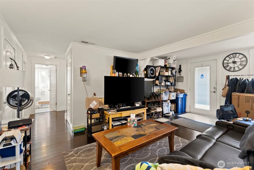 Property photo for 1735 S Pearl Street, Seattle photo 16