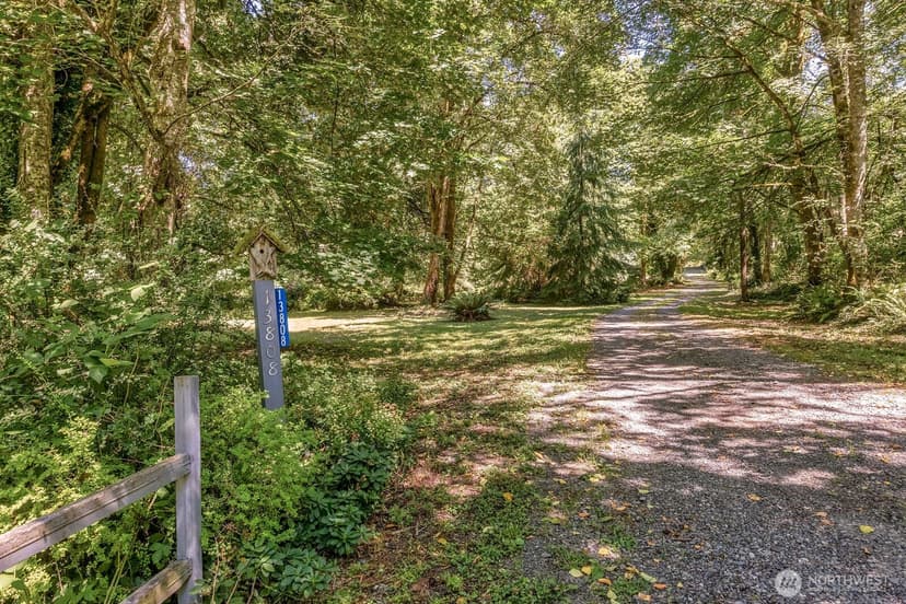 Property photo for 13808 SW 216th Street, Vashon photo 2