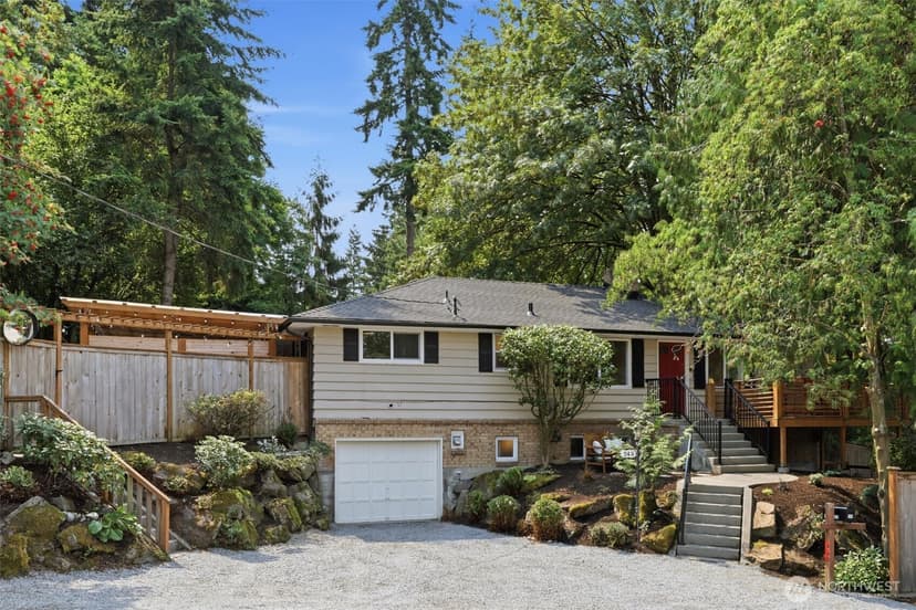 Property photo for 549 NW 205th Street, Shoreline