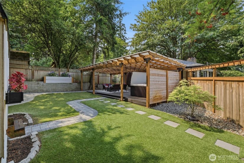 Property photo for 549 NW 205th Street, Shoreline photo 30