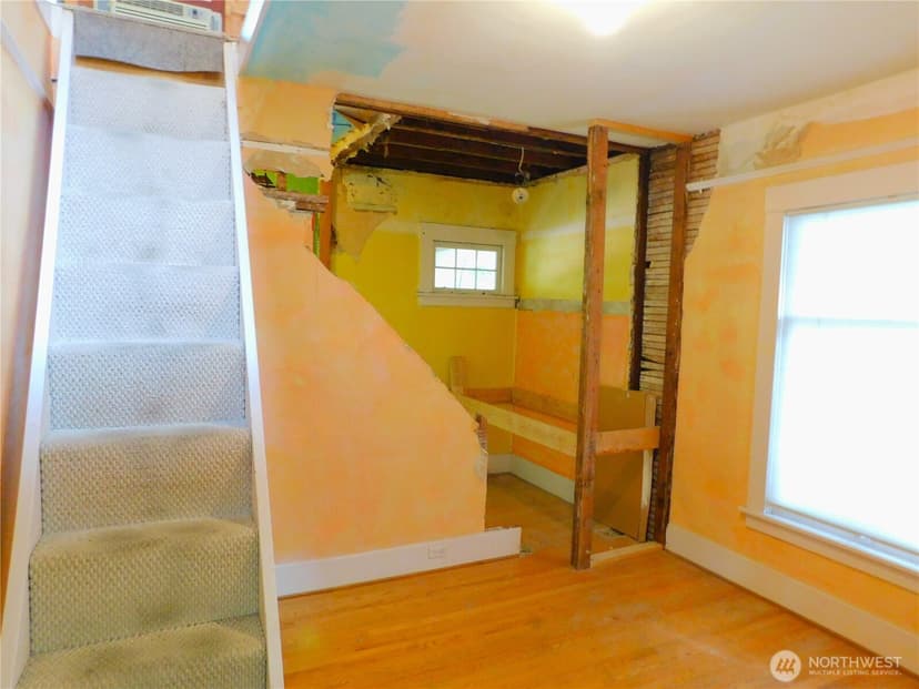 Property photo for 7217 4th Avenue NW, Seattle photo 11