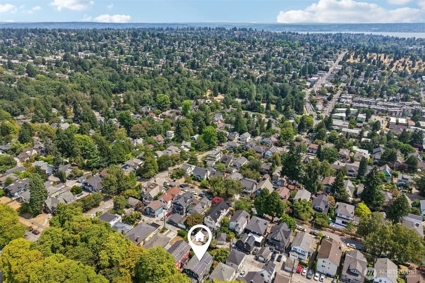 Property photo for 5248 17th Avenue NE, Seattle photo 40