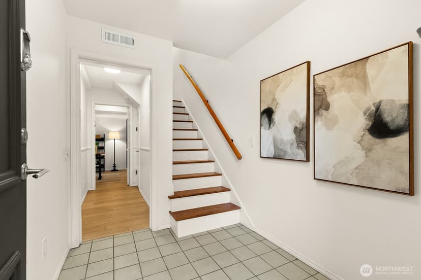 Property photo for 3835 25th Avenue W, Seattle photo 23