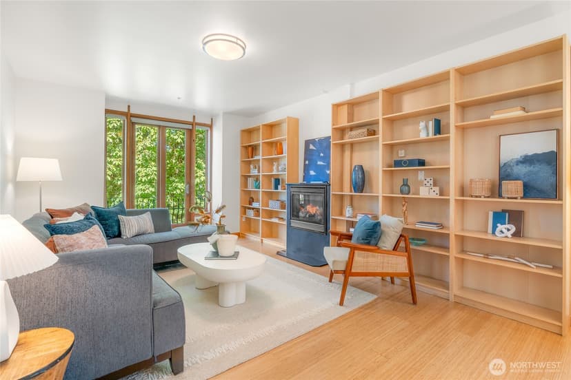 Property photo for 1122 Broadway E #301, Seattle photo 5