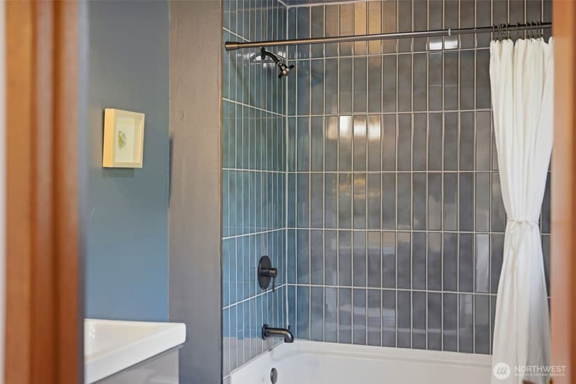 Property photo for 9907 74th Street SW, Lakewood photo 28
