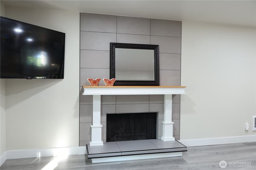 Property photo for 14517 NE 40th Street #F103, Bellevue photo 7