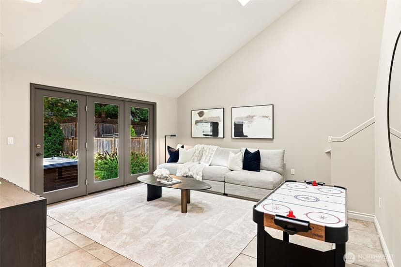 Property photo for 4025 262nd Place SE, Sammamish photo 12