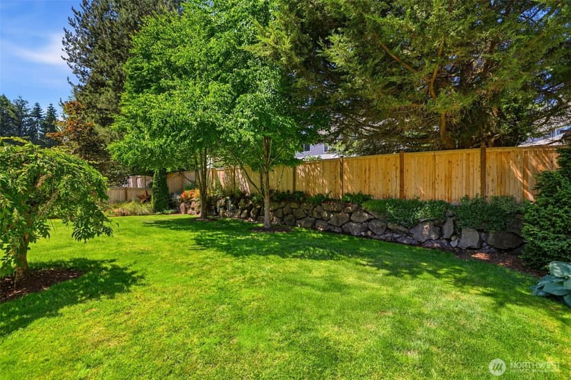 Property photo for 4025 262nd Place SE, Sammamish photo 19