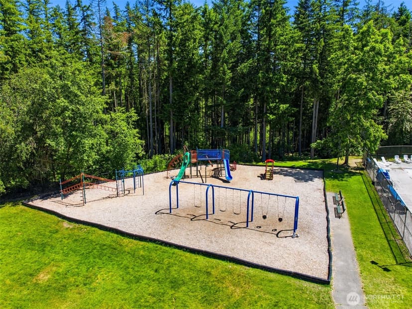 Property photo for 4025 262nd Place SE, Sammamish photo 9