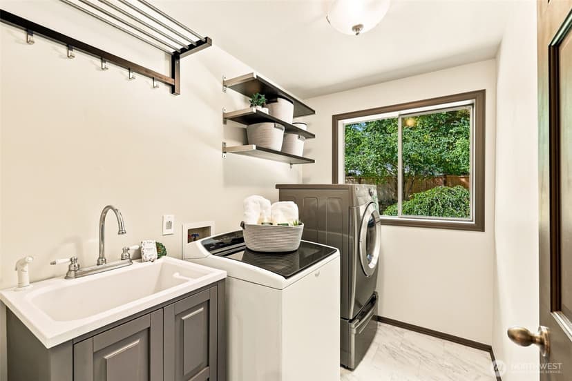 Property photo for 4025 262nd Place SE, Sammamish photo 27