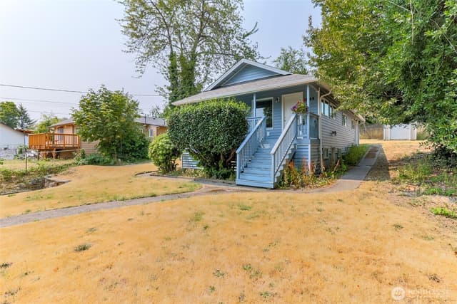 Property photo for 11049 18th Avenue SW, Seattle photo 2