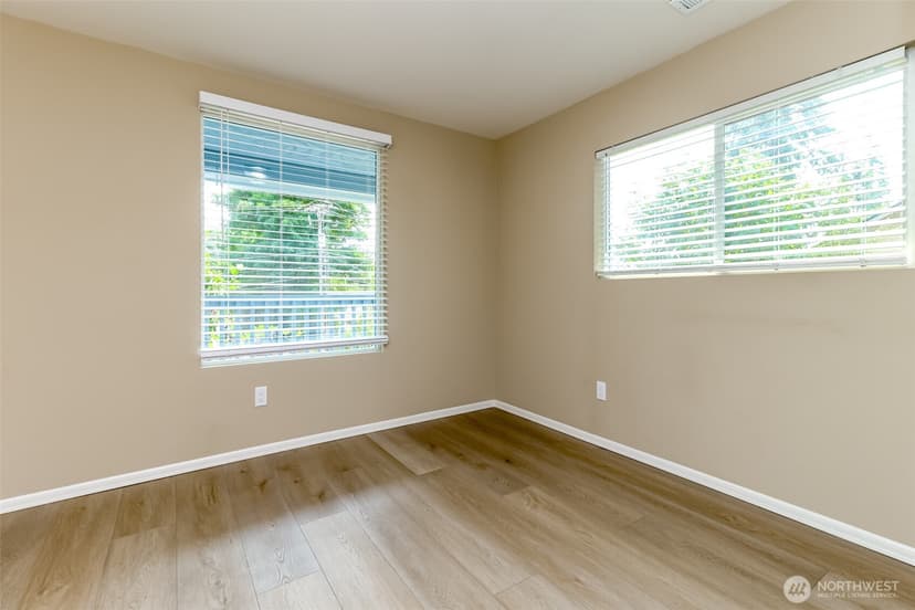 Property photo for 11049 18th Avenue SW, Seattle photo 23