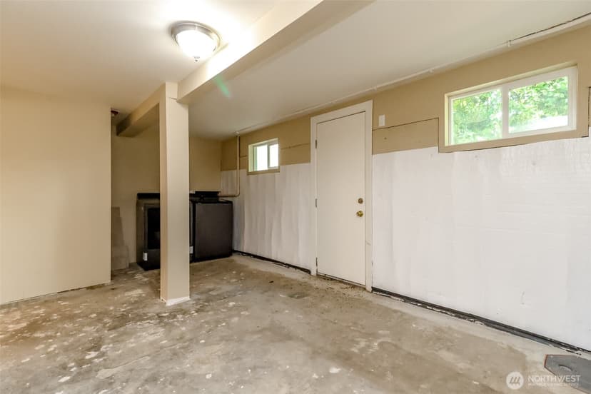 Property photo for 11049 18th Avenue SW, Seattle photo 27