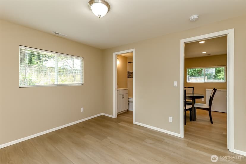 Property photo for 11049 18th Avenue SW, Seattle photo 17