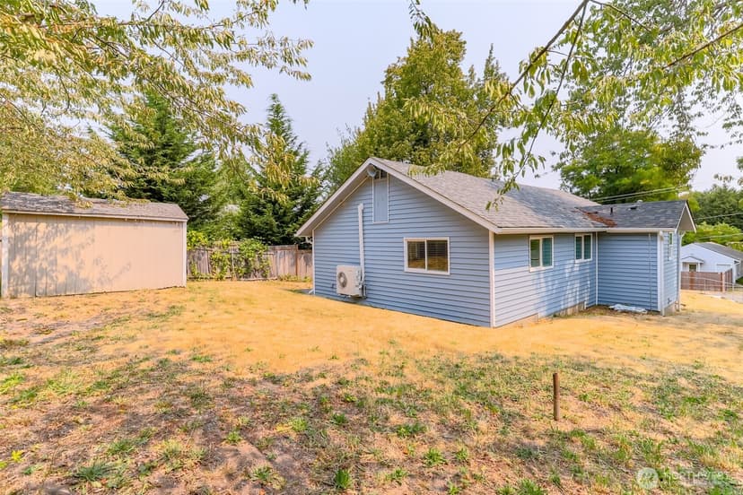 Property photo for 11049 18th Avenue SW, Seattle photo 32