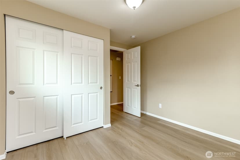 Property photo for 11049 18th Avenue SW, Seattle photo 24