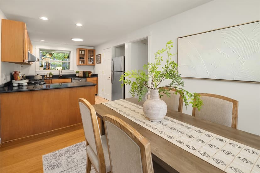 Property photo for 1627 33rd Avenue, Seattle photo 15