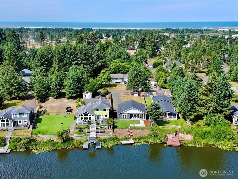 Property photo for 570 Weatherwax Loop NE, Ocean Shores photo 37
