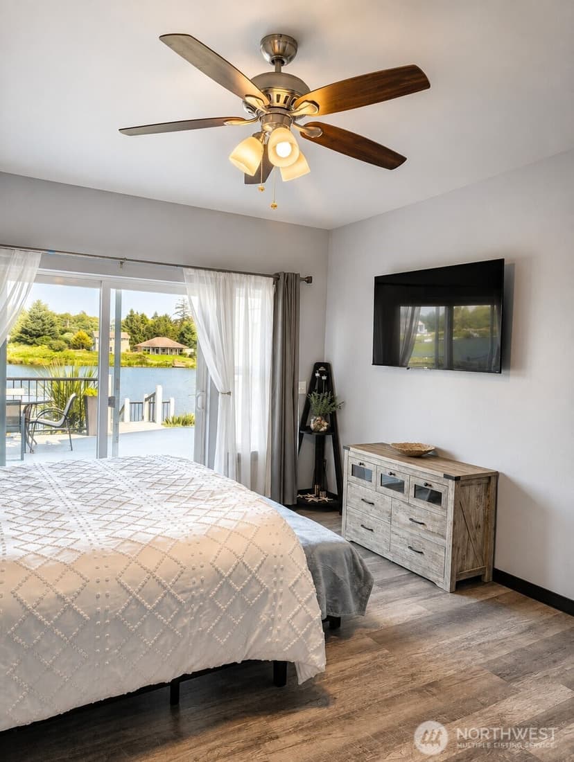 Property photo for 570 Weatherwax Loop NE, Ocean Shores photo 20