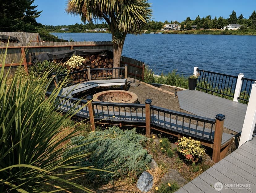 Property photo for 570 Weatherwax Loop NE, Ocean Shores photo 8