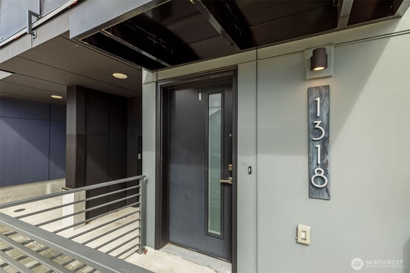 Property photo for 1318 Yakima Avenue S #A03, Seattle photo 4