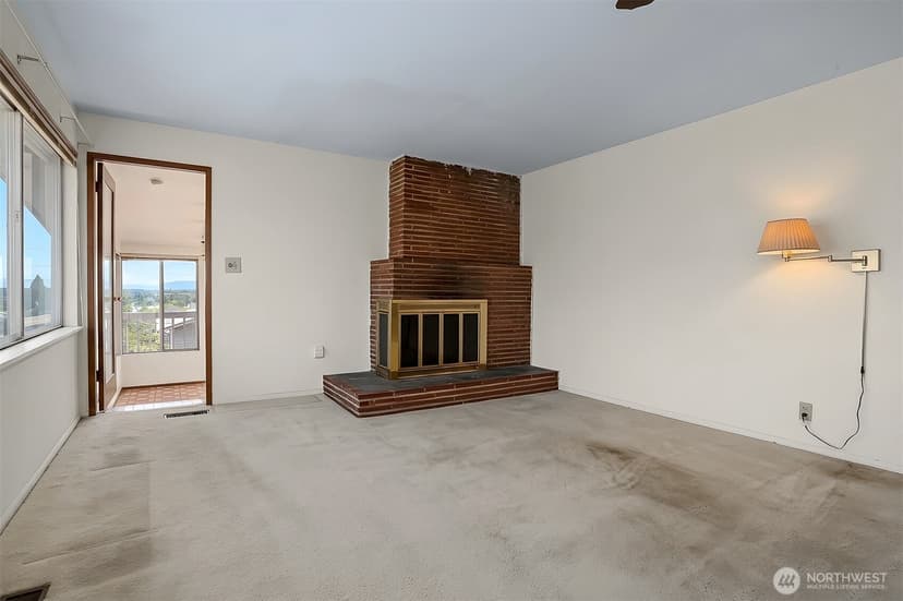 Property photo for 5900 34th Avenue SW, Seattle photo 8