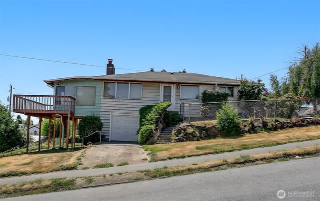 Property photo for 5900 34th Avenue SW, Seattle