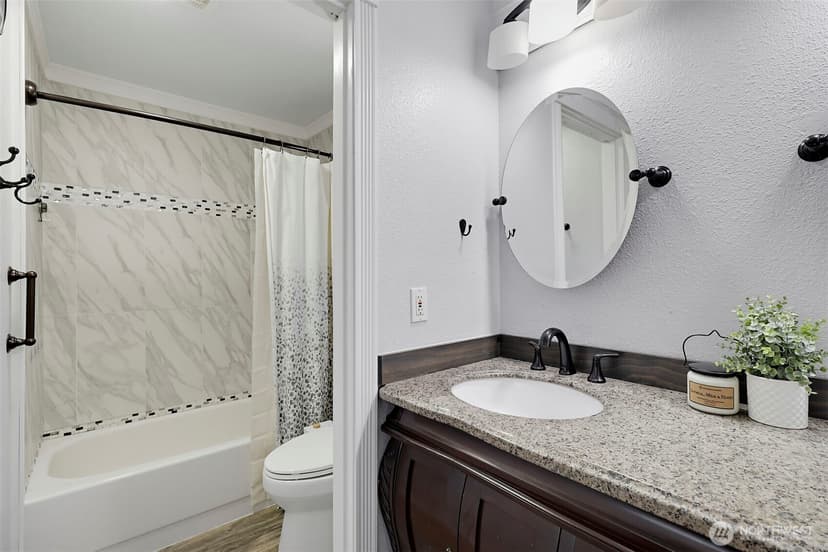 Property photo for 914 S 30th Place, Renton photo 7