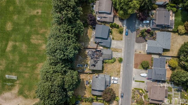 Property photo for 13408 79th Place NE, Kirkland photo 3