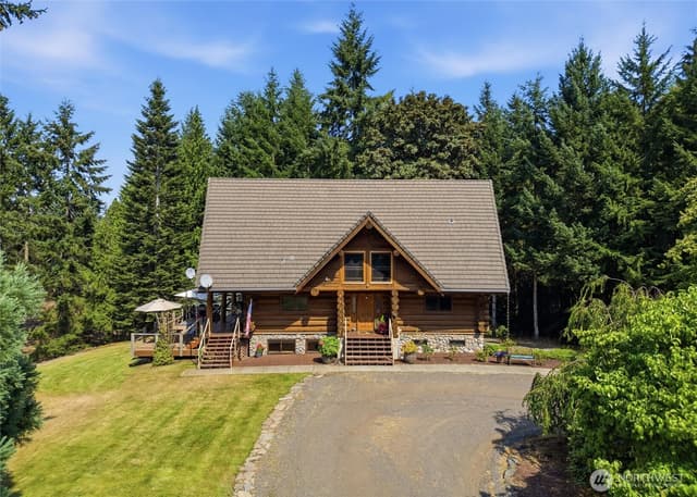 Property photo for 4367 SE Skyhawk Lane, Port Orchard photo 2