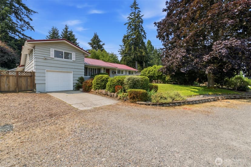 Property photo for 8402 34th Street W, Tacoma photo 3