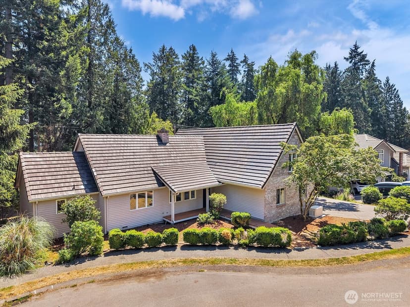 Property photo for 3851 Ambleside Lane NE, Bremerton photo 2