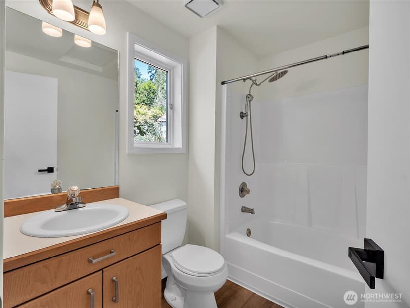 Property photo for 3851 Ambleside Lane NE, Bremerton photo 22