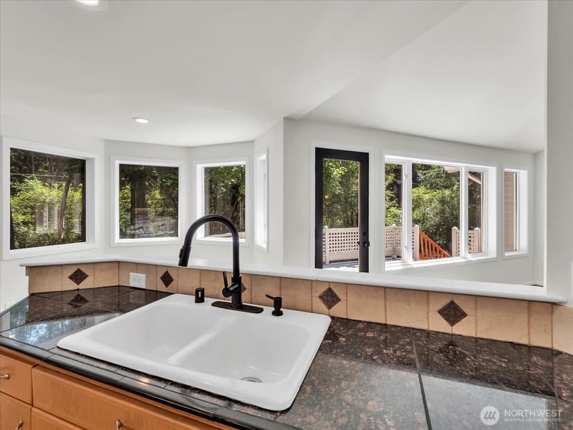 Property photo for 3851 Ambleside Lane NE, Bremerton photo 13