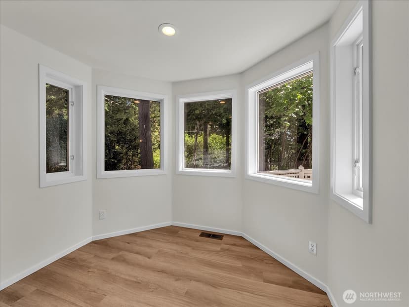 Property photo for 3851 Ambleside Lane NE, Bremerton photo 14