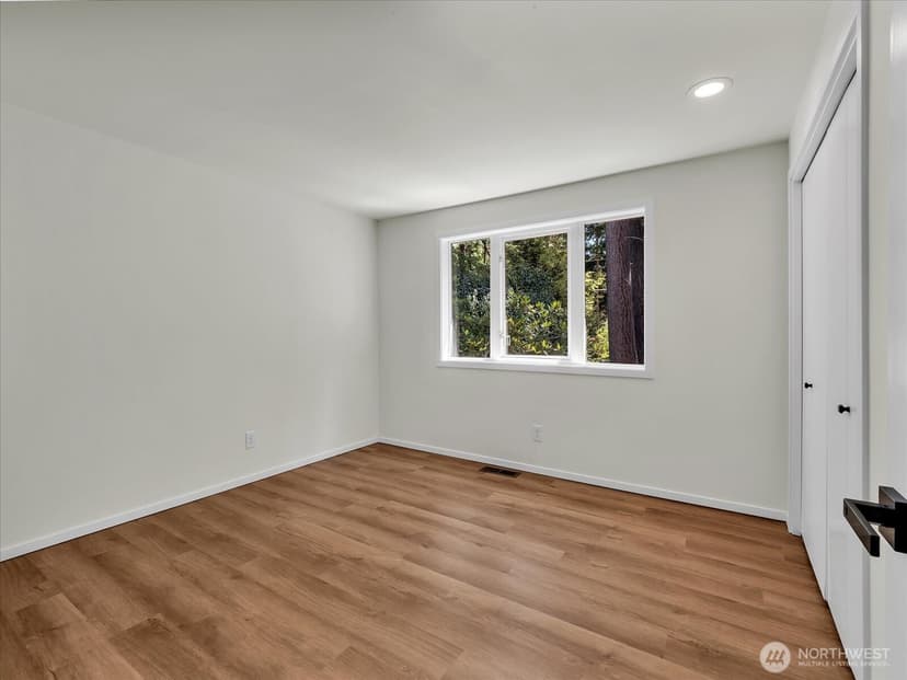 Property photo for 3851 Ambleside Lane NE, Bremerton photo 23