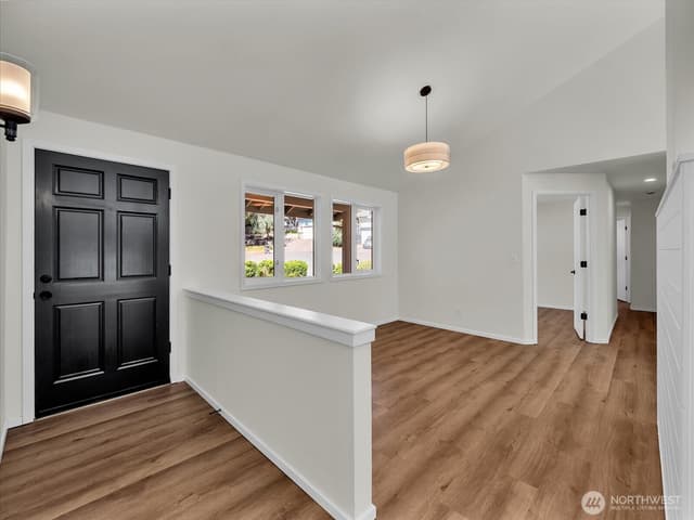 Property photo for 3851 Ambleside Lane NE, Bremerton photo 4