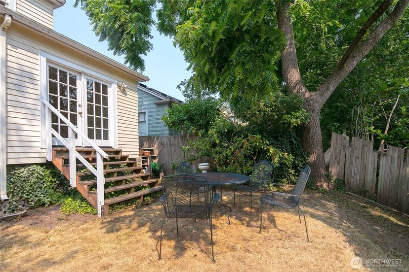 Property photo for 6016 34th Avenue NE, Seattle photo 14
